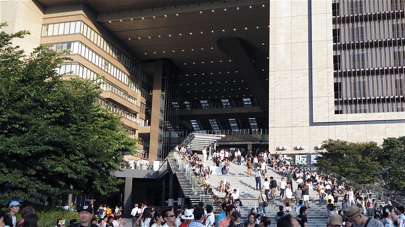 2 大阪駅