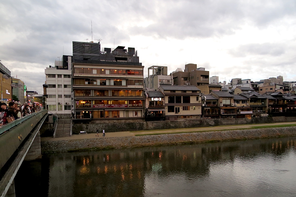 １京阪三条