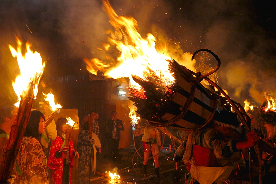 21-2040鞍馬の火祭り